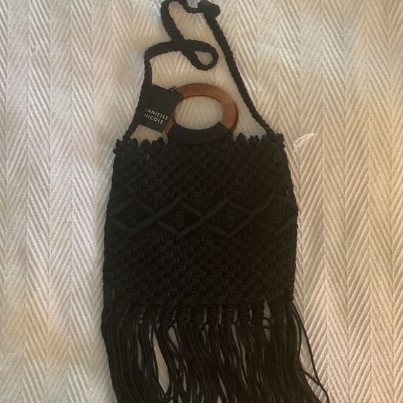 🌺 FREE with any full price purchase. Danielle Nicole Macrame Bag Black - Picture 7 of 9
